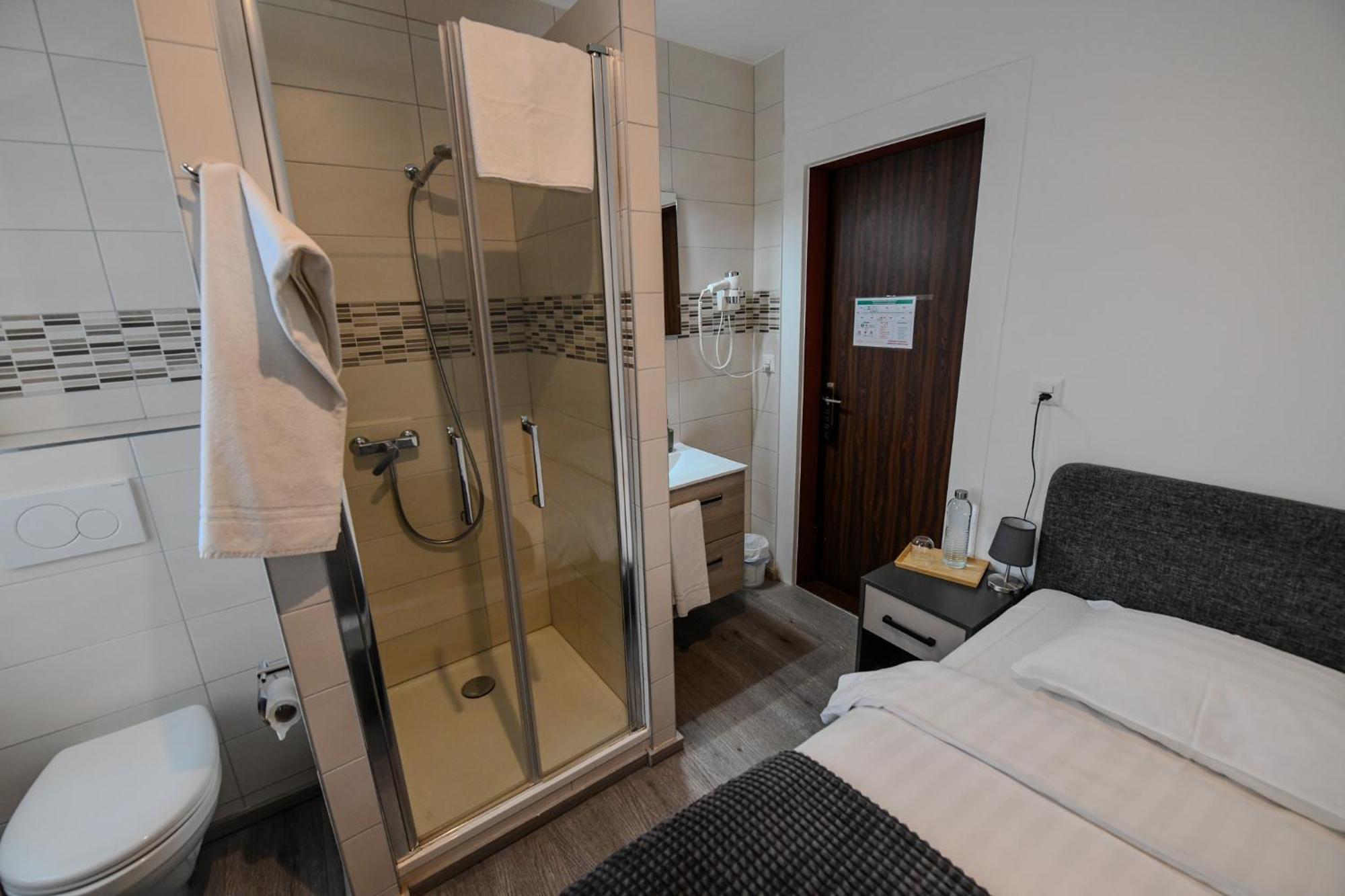 Hotel de France La Chaux De Fonds Habitación foto